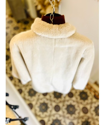 Manteau en fausse fourrure Profitez des Offres !