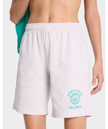 SPORTY & RICH - EMBLEM GYM SHORT brillant des détails fins