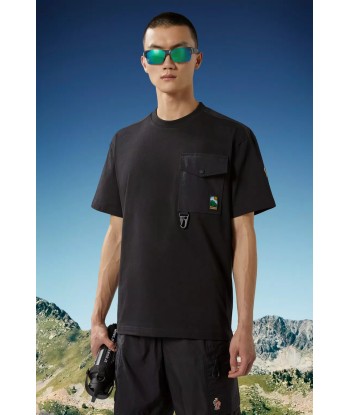 MONCLER GRENOBLE - T-shirt noir avec poche Paris Déstockage Promo