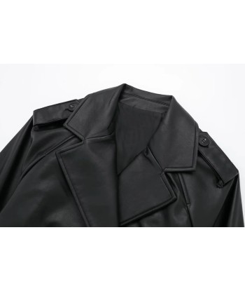 Cropped Black Leather Jacket for Women Stylish le concept de la Pate a emporter 