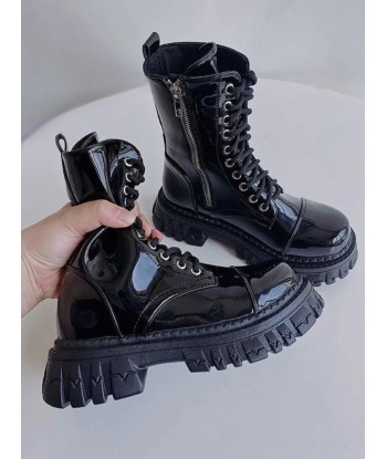 Gothic Biker Combat Boots for Women Elegant Short Shoes in Shiny Black Pour