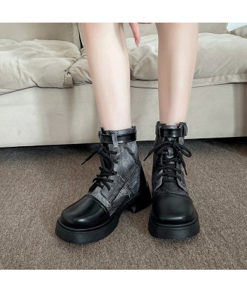 Gothic Leather Ankle Boots with Platform and Lacing soldes