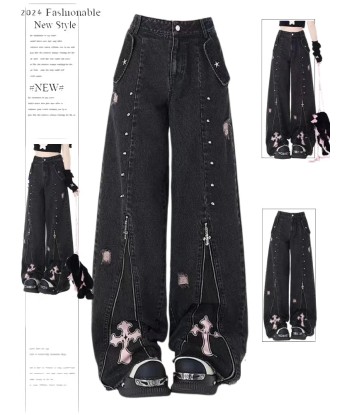 Black Gothic Jeans with 90s Aesthetic en linge