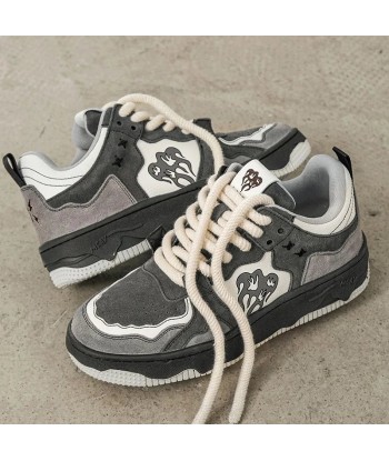 Y2K Chunky Sneakers in Gray & Black Perfect for edgy looks and alternative fashion de l' environnement