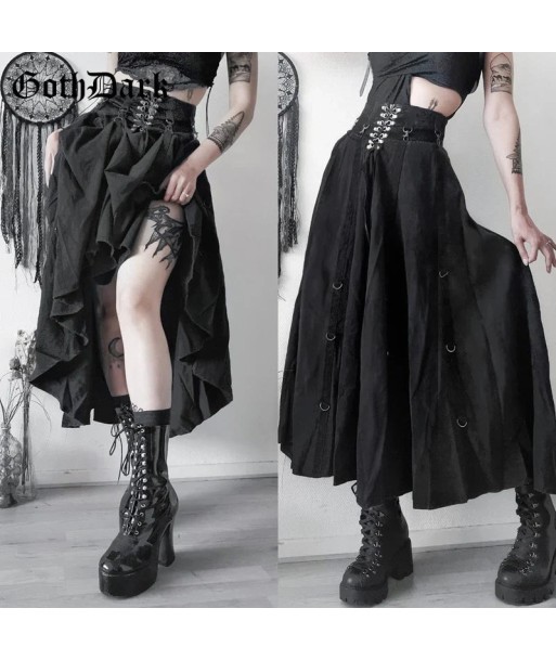 Asymmetric Gothic Rock with Buckles est présent 