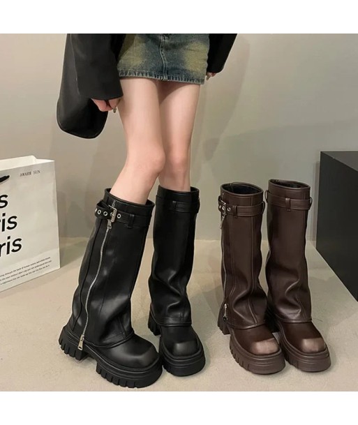 Ladies Biker Boots with Buckle for a Grunge Look pour bénéficier 