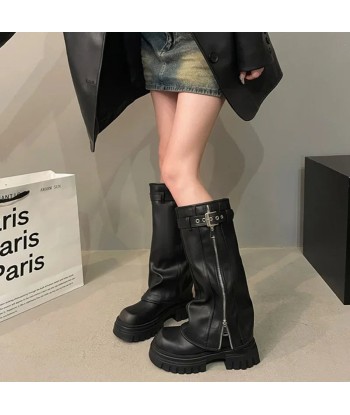 Ladies Biker Boots with Buckle for a Grunge Look pour bénéficier 