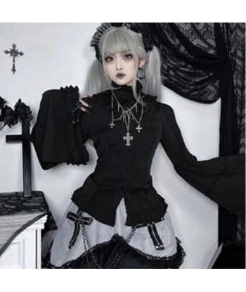 Gothic Lolita blouse with lace and ruffled collar livraison et retour toujours gratuits