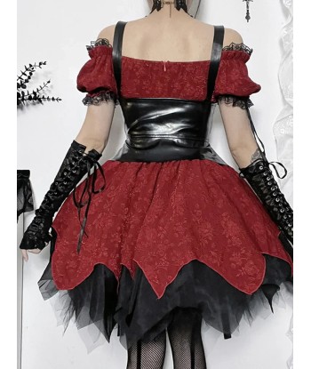 Gothic-Victorian Dress in Black-Red with Corset Detail En savoir plus