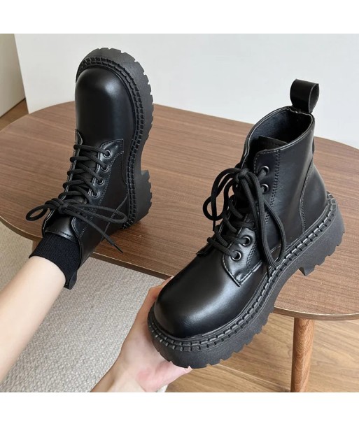 E-Girl Combat Boots in Black for Your Look offre 