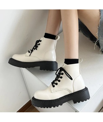 E-Girl Combat Boots in Black for Your Look offre 