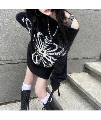 Gothic Pullover with Skeleton Pattern thick black and white pas cheres