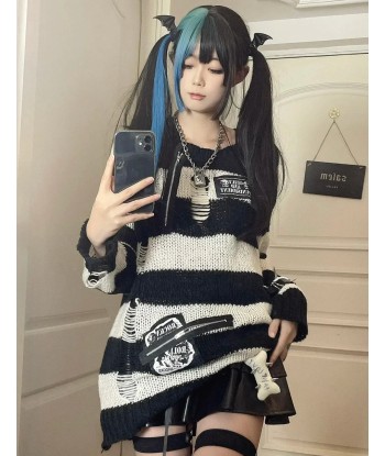 Gothic Punk Zipper Pullover with Skull Details and Hole Pattern Knit Style l'achat 